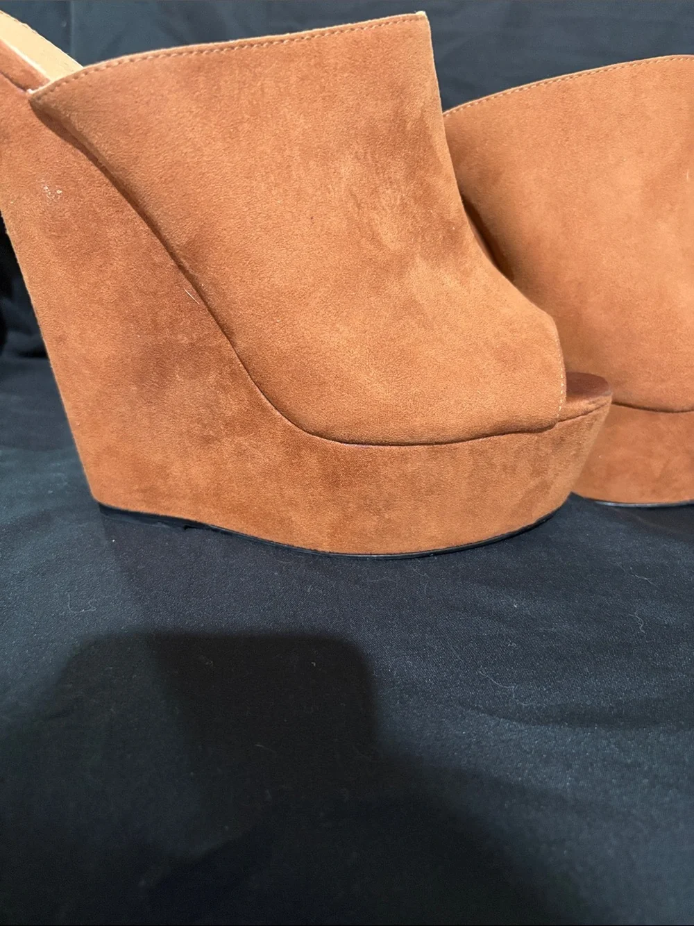 Shoe Dazzle suede upper